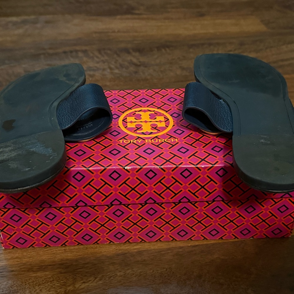 Tory Burch Benton Band Thong Sandals Slides with Green and Blue Logo - Picture 6 of 8